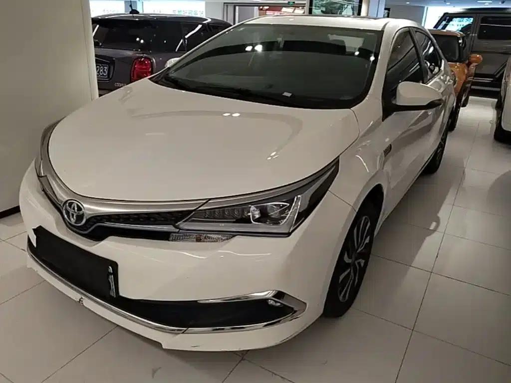 Corolla Hybrid E+ 2019 1.8L E-CVT Leading Edition — миниатюра 1
