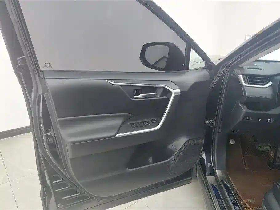 Highlander New Energy 2021 High-Performance Edition 2.5L Two-Wheel Drive Sport Edition — миниатюра 7