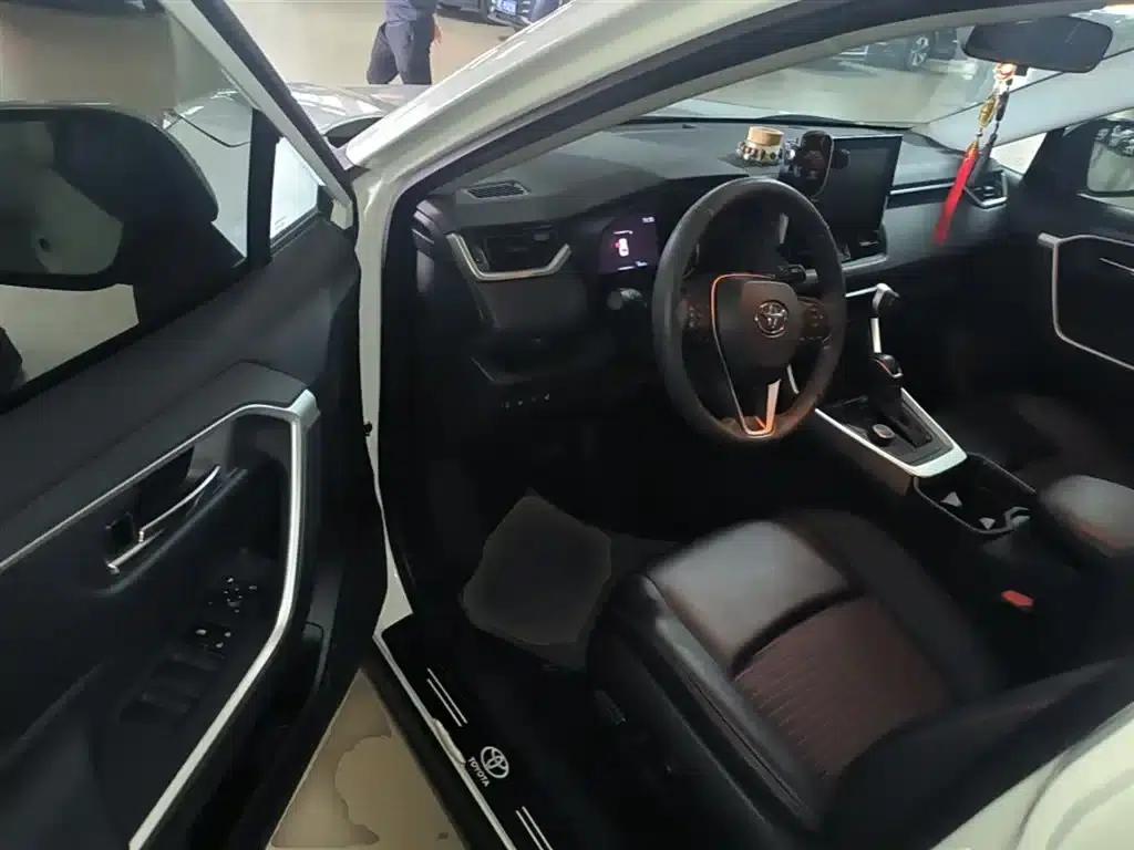 RAV4 Hybrid E+ 2021 2.5L 2WD Elite Pro — миниатюра 16