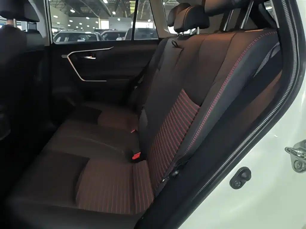 RAV4 Hybrid E+ 2021 2.5L 2WD Elite Pro — миниатюра 17