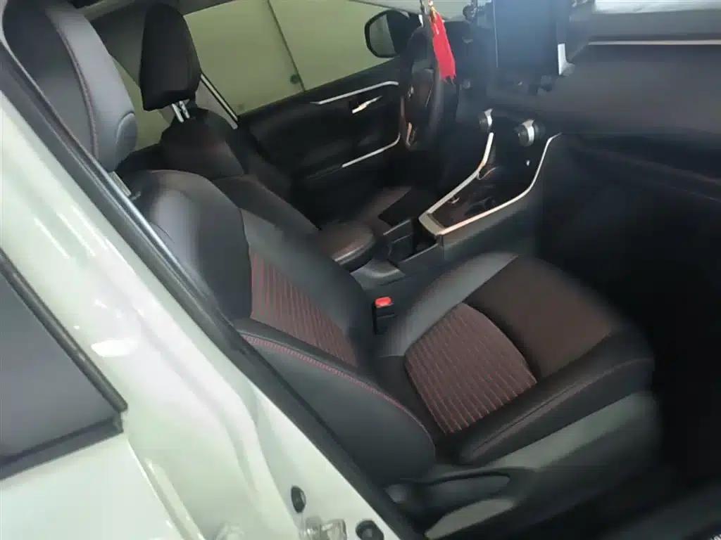 RAV4 Hybrid E+ 2021 2.5L 2WD Elite Pro — миниатюра 25
