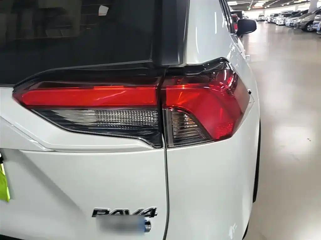 RAV4 Hybrid E+ 2021 2.5L 2WD Elite Pro — миниатюра 8