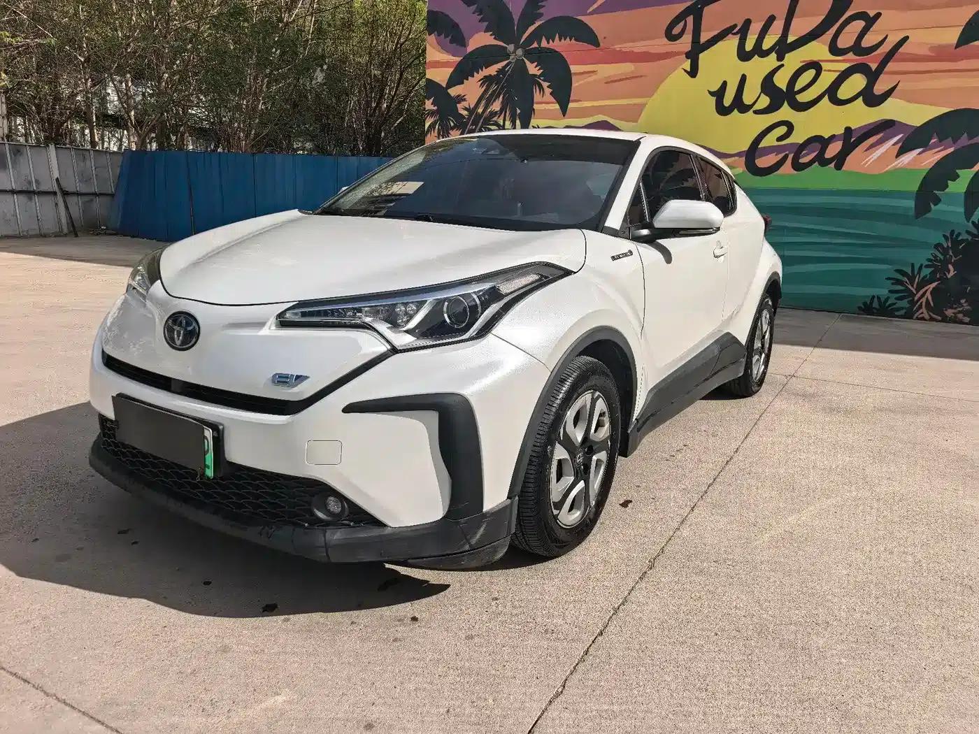 Toyota C-HR EV 2020 Luxury Sunroof Edition — миниатюра 1