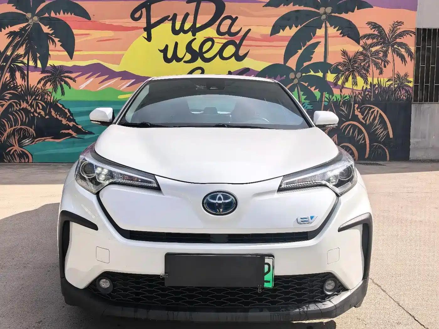 Toyota C-HR EV 2020 Luxury Sunroof Edition — миниатюра 2