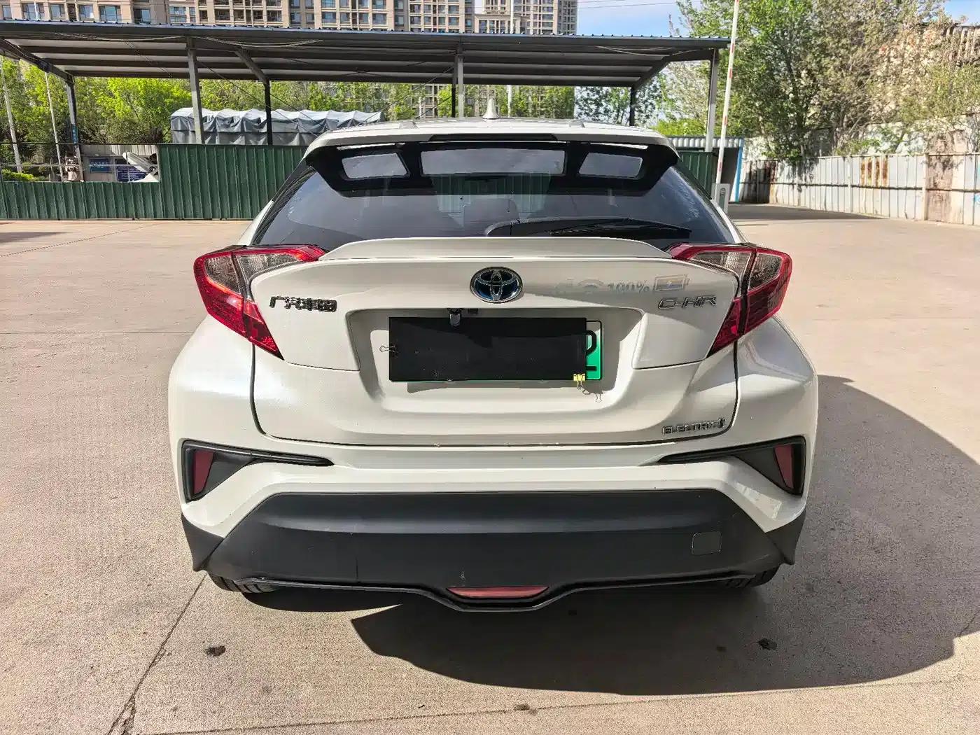 Toyota C-HR EV 2020 Luxury Sunroof Edition — миниатюра 9