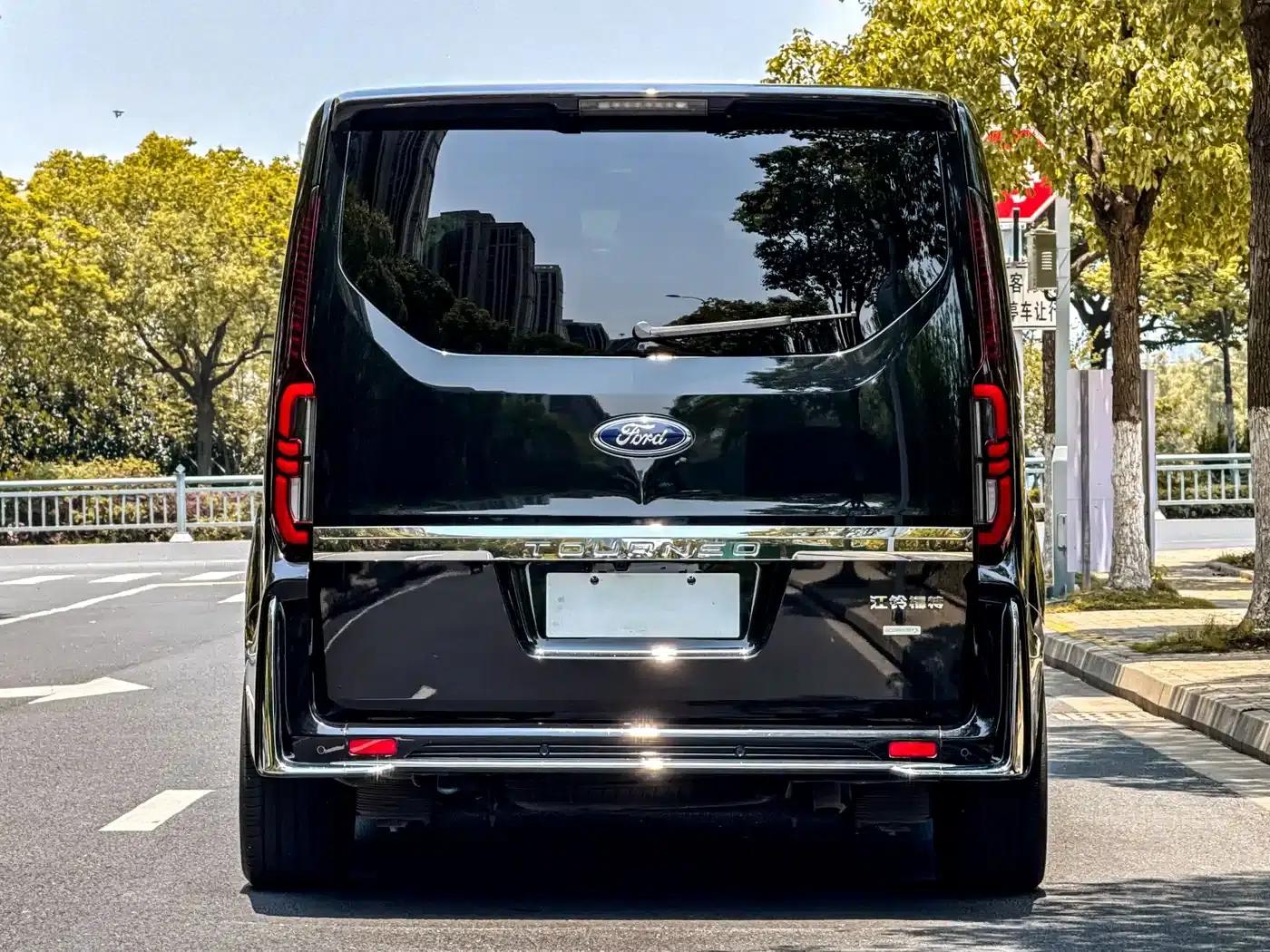 Tourneo 2024 2.0T Automatic Premium Plus Edition — миниатюра 10