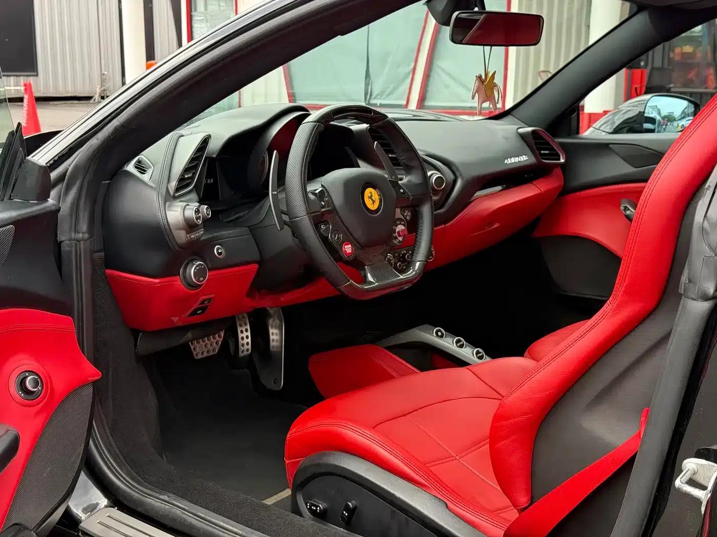 2015 Ferrari 488 GTB — миниатюра 11
