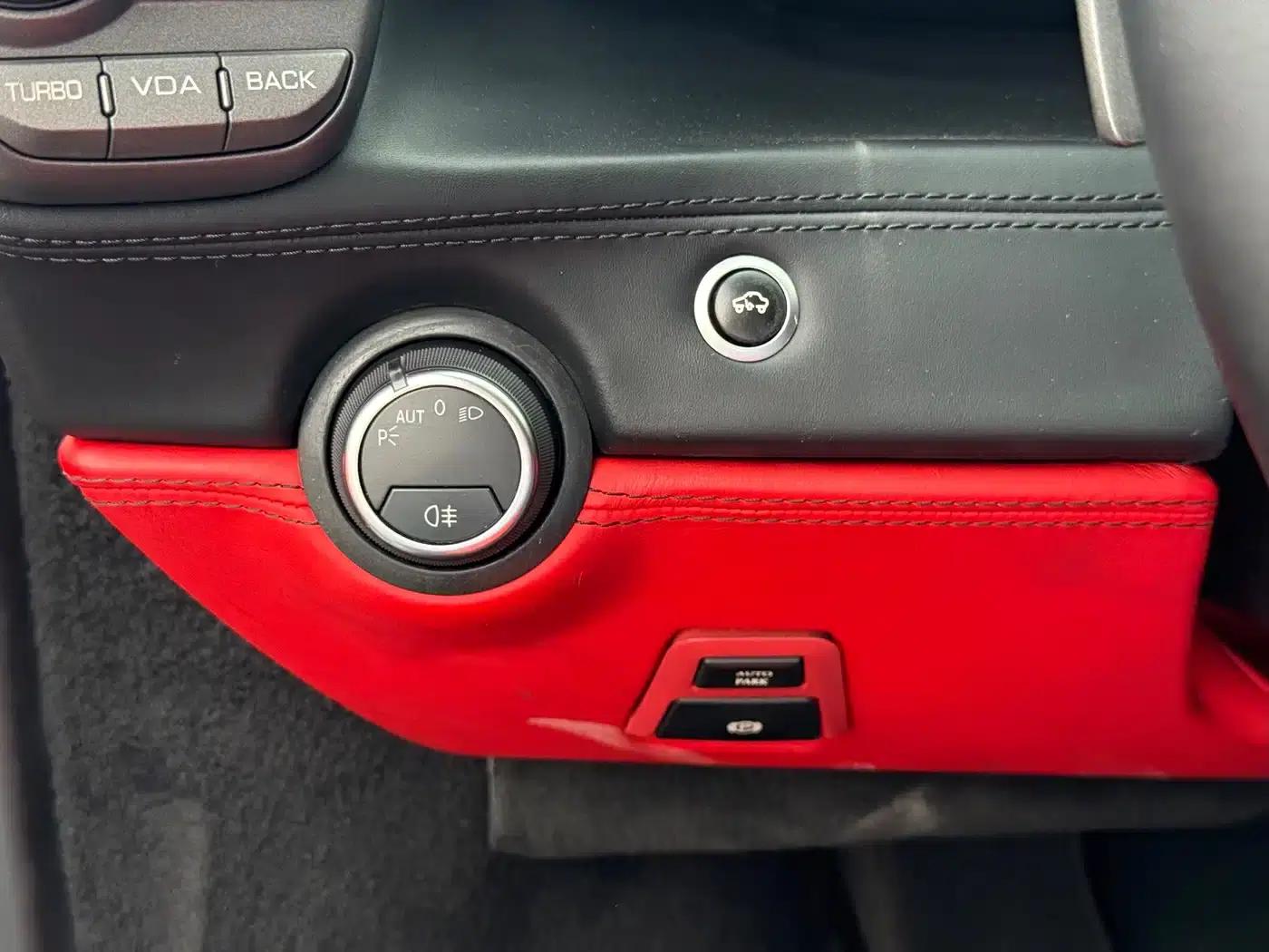 2015 Ferrari 488 GTB — миниатюра 15