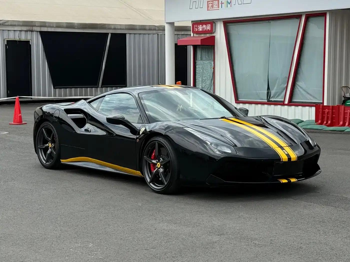 2015 Ferrari 488 GTB — миниатюра 4