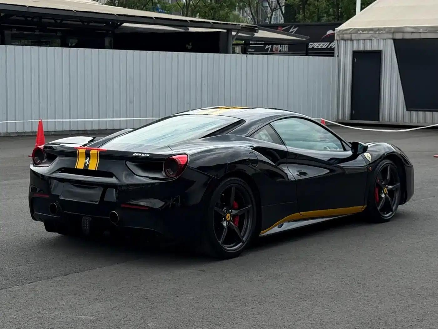 2015 Ferrari 488 GTB — миниатюра 5