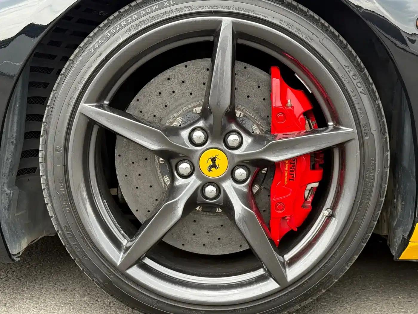 2015 Ferrari 488 GTB — миниатюра 10