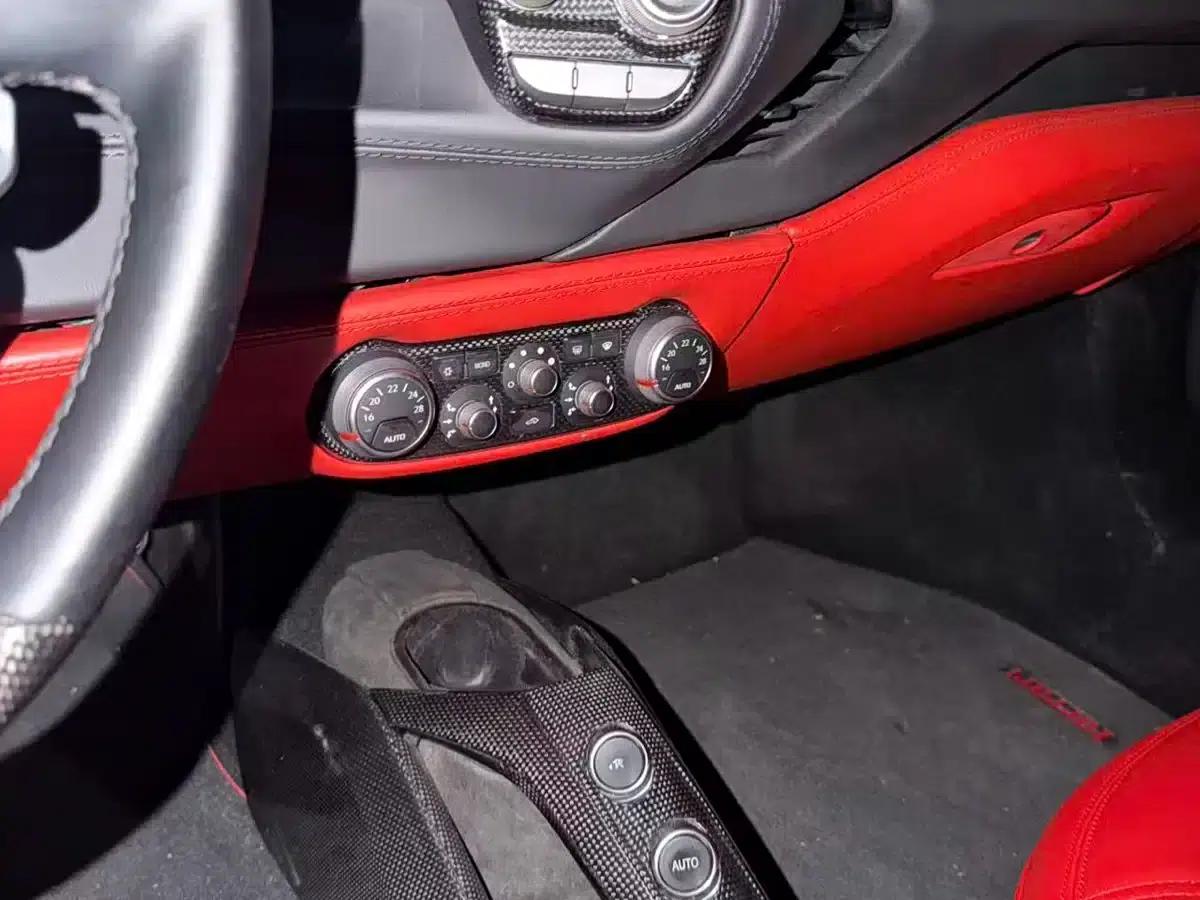 2015 Ferrari 488 GTB — миниатюра 9