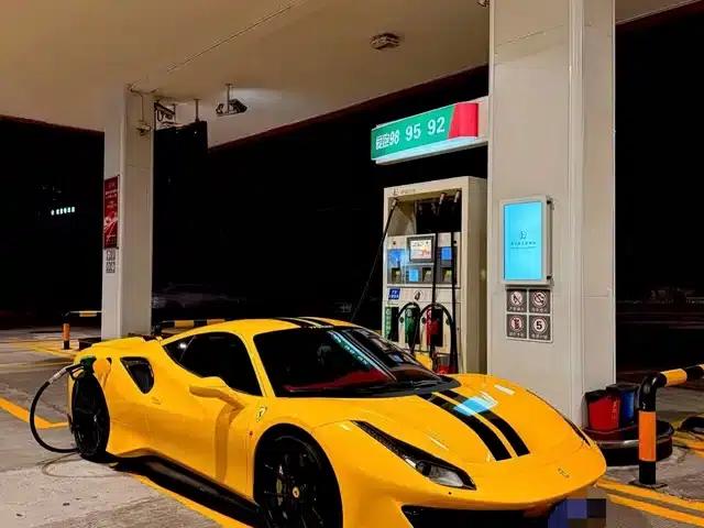 2015 Ferrari 488 GTB