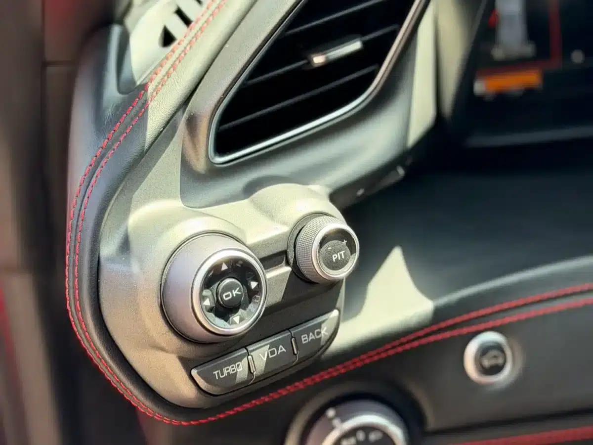 2015 Ferrari 488 GTB — миниатюра 6