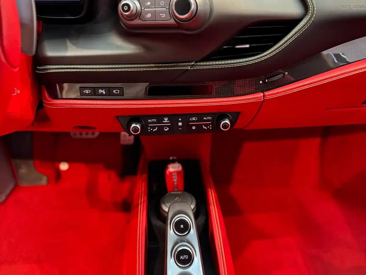 Ferrari F8 2019 Tributo 3.9T V8 — миниатюра 17