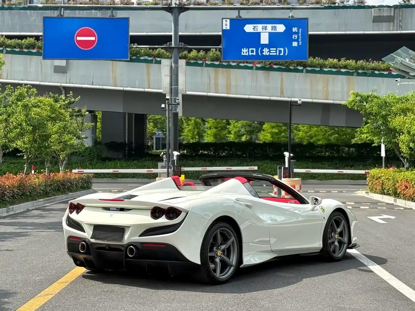 Ferrari F8 Spider 2020 3.9T V8 — миниатюра 7