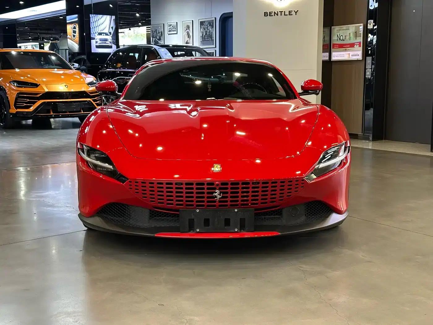 Roma 2020 3.9T V8 — миниатюра 2