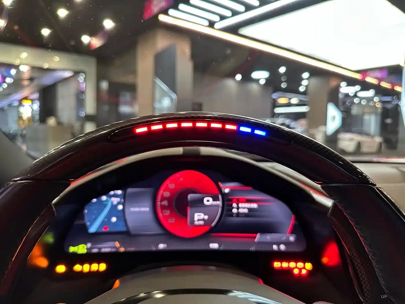 Roma 2020 3.9T V8 — миниатюра 14