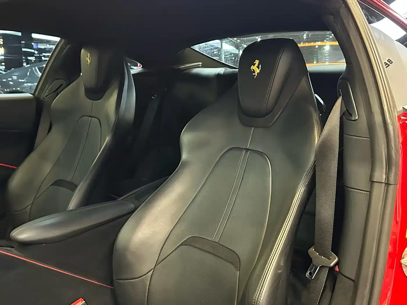 Roma 2020 3.9T V8 — миниатюра 18