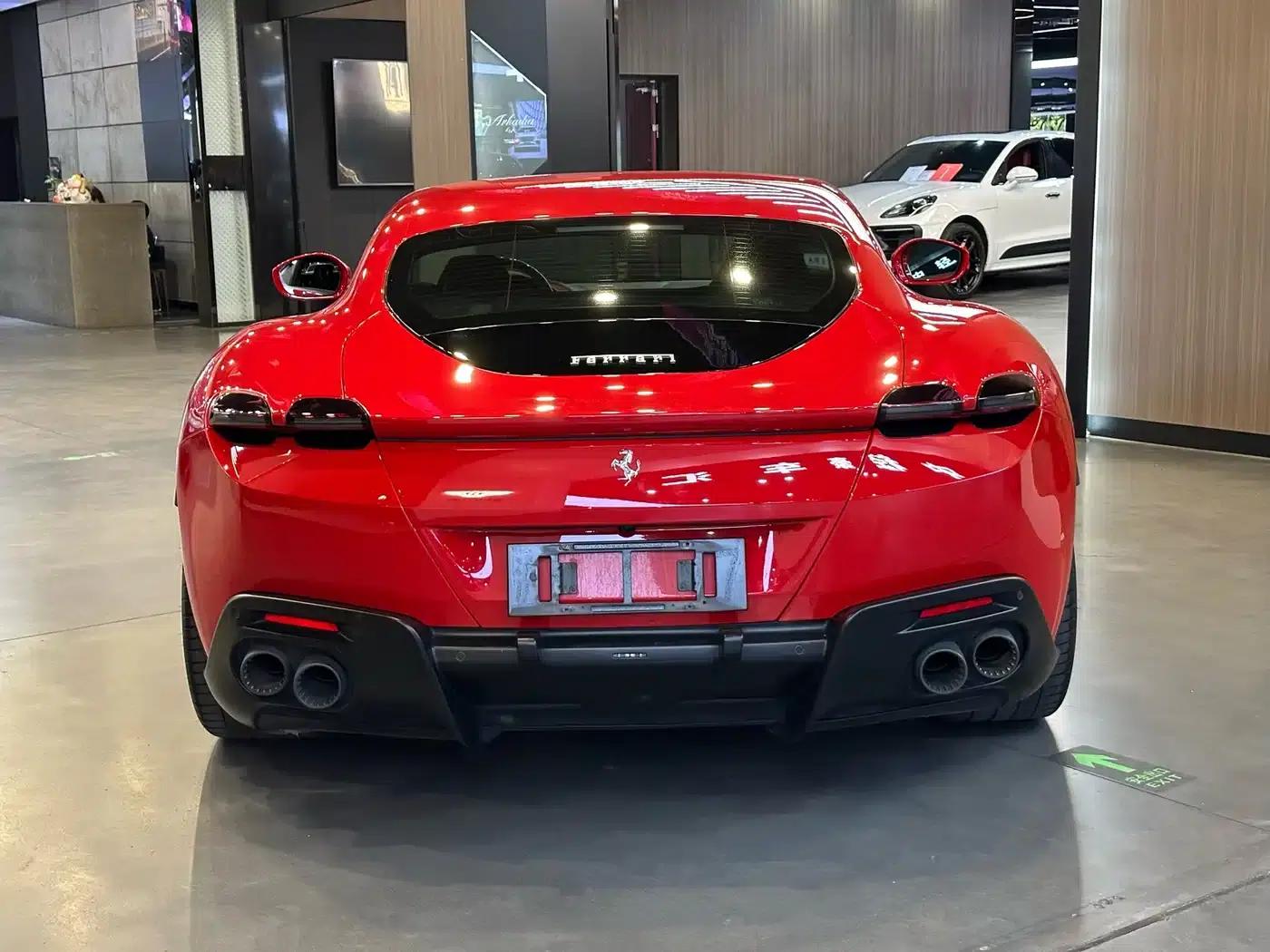 Roma 2020 3.9T V8 — миниатюра 4