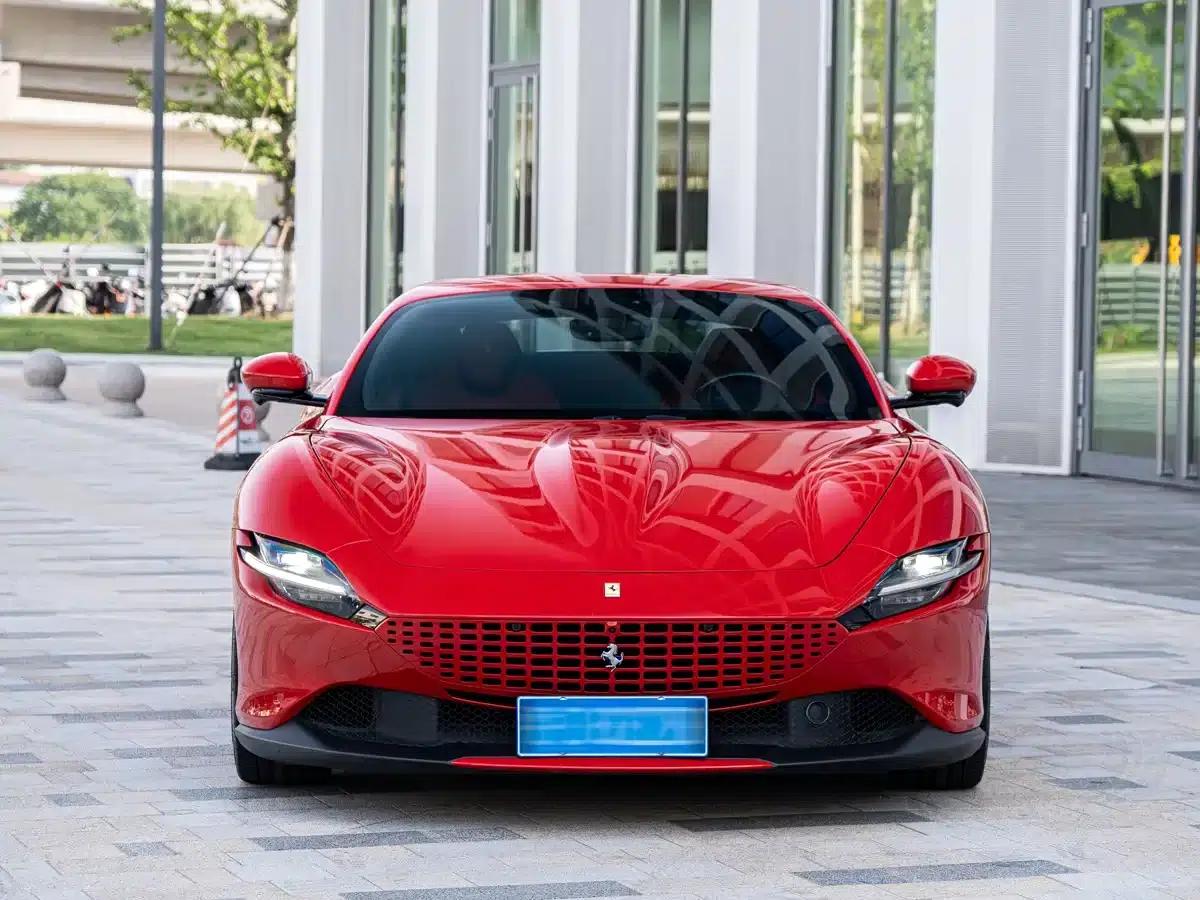 Roma 2020 3.9T V8 — миниатюра 2