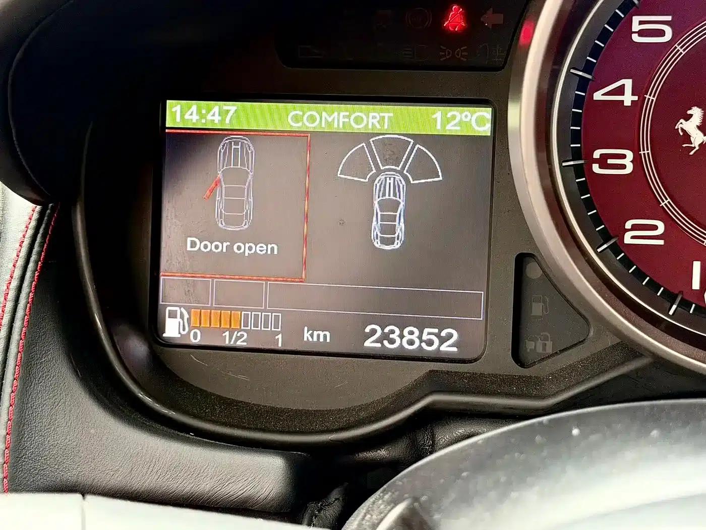 California T 2012 4.3L Standard Model — миниатюра 10
