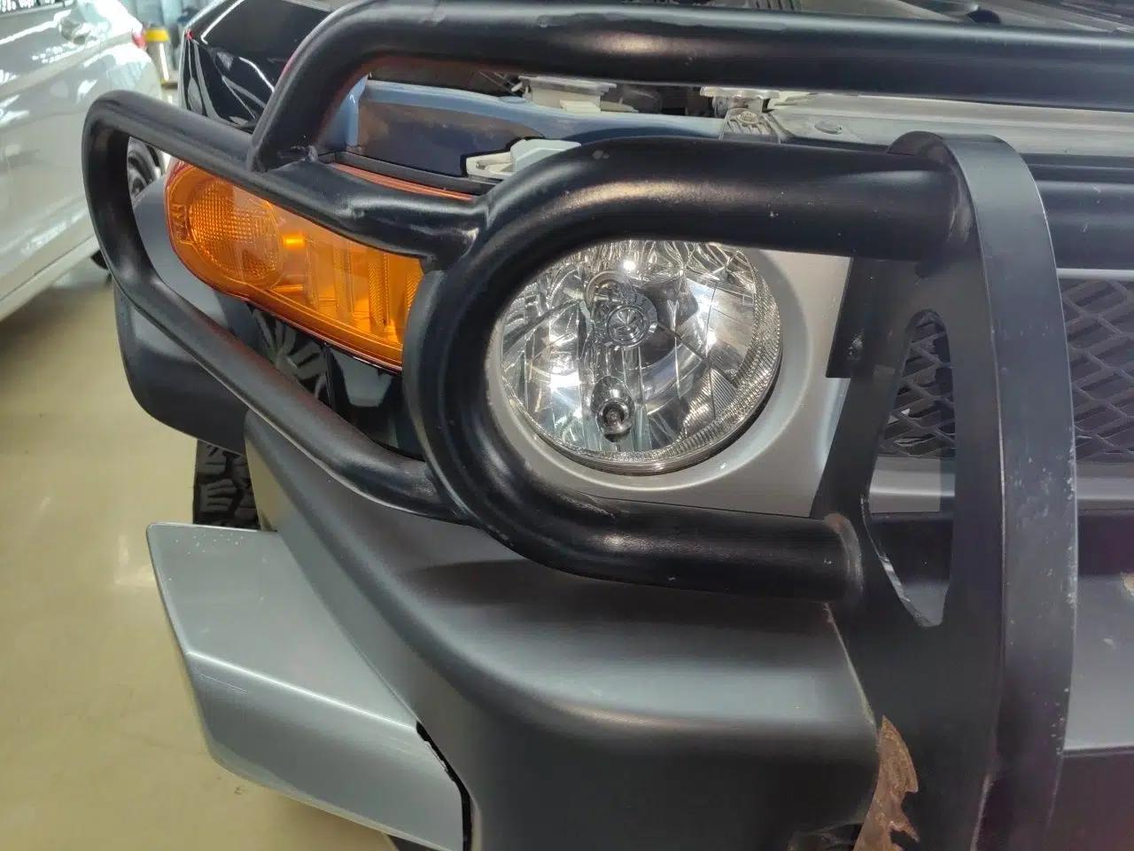Toyota FJ Cruiser 2011 4.0L — миниатюра 7