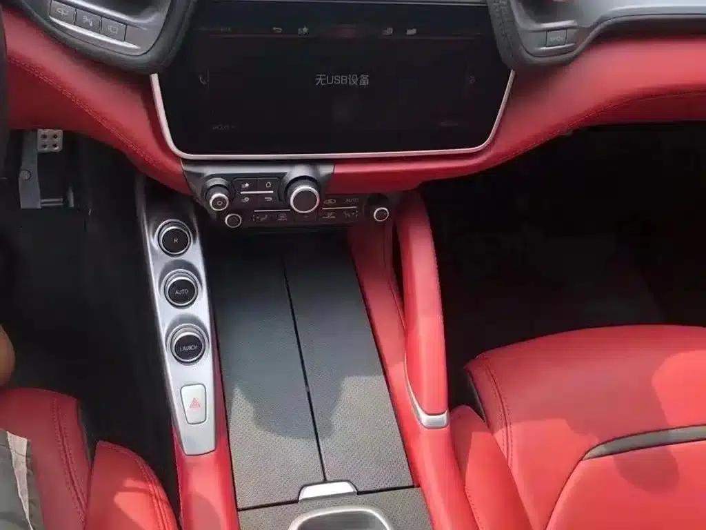 2017 GTC4Lusso 3.9T V8 — миниатюра 3