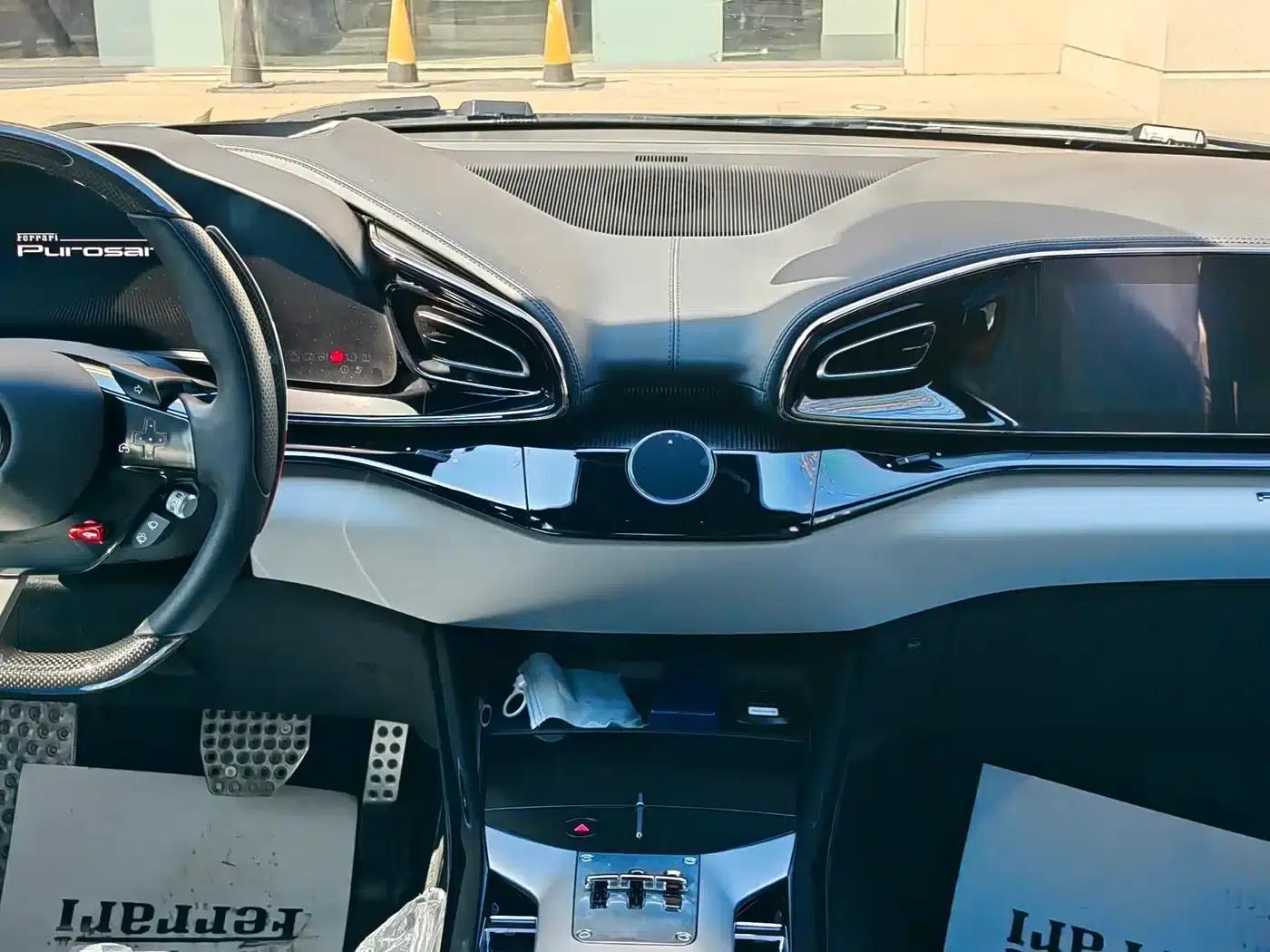 2023 Purosangue 6.5L V12 — миниатюра 6
