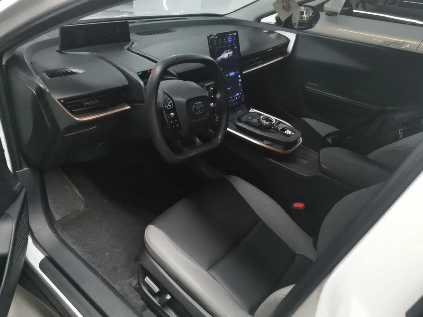 Toyota bZ3 2023 517 km Elite PRO — миниатюра 18