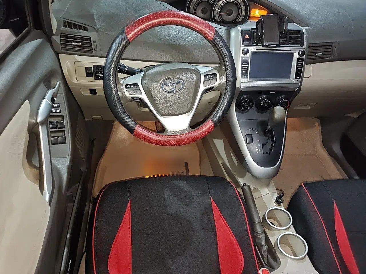 Toyota Verso 2011 180E CVT Elite Edition — миниатюра 11