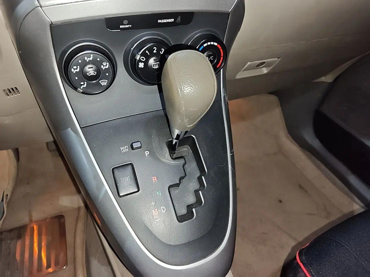 Toyota Verso 2011 180E CVT Elite Edition — миниатюра 15