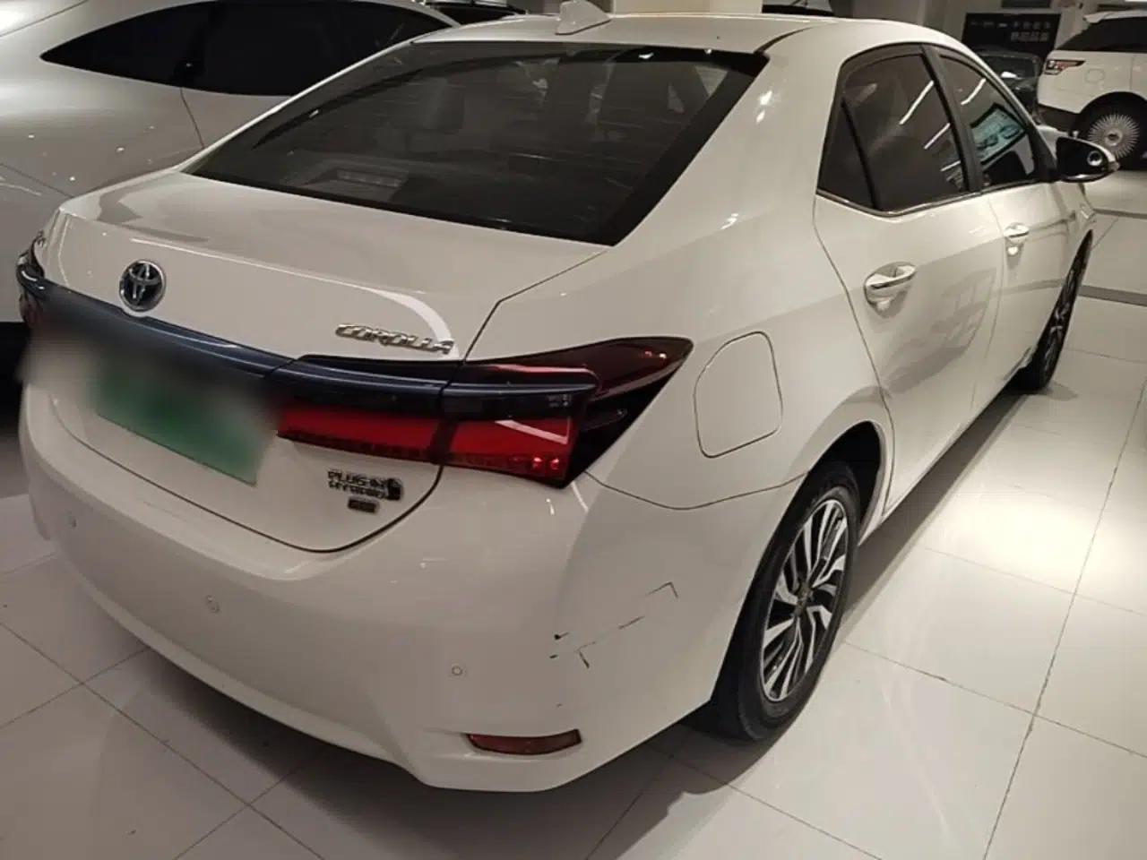 Toyota Corolla Hybrid E+ 2019 1.8L E-CVT Leading Edition — миниатюра 6