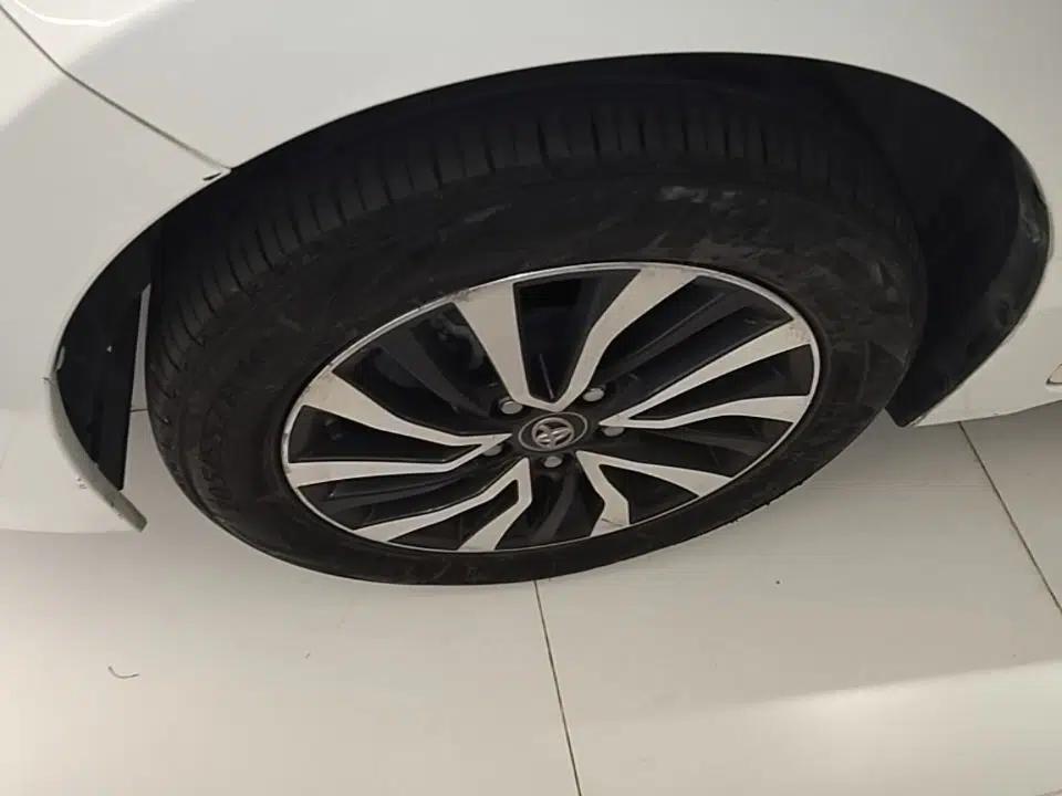 Toyota Corolla Hybrid E+ 2019 1.8L E-CVT Leading Edition — миниатюра 8