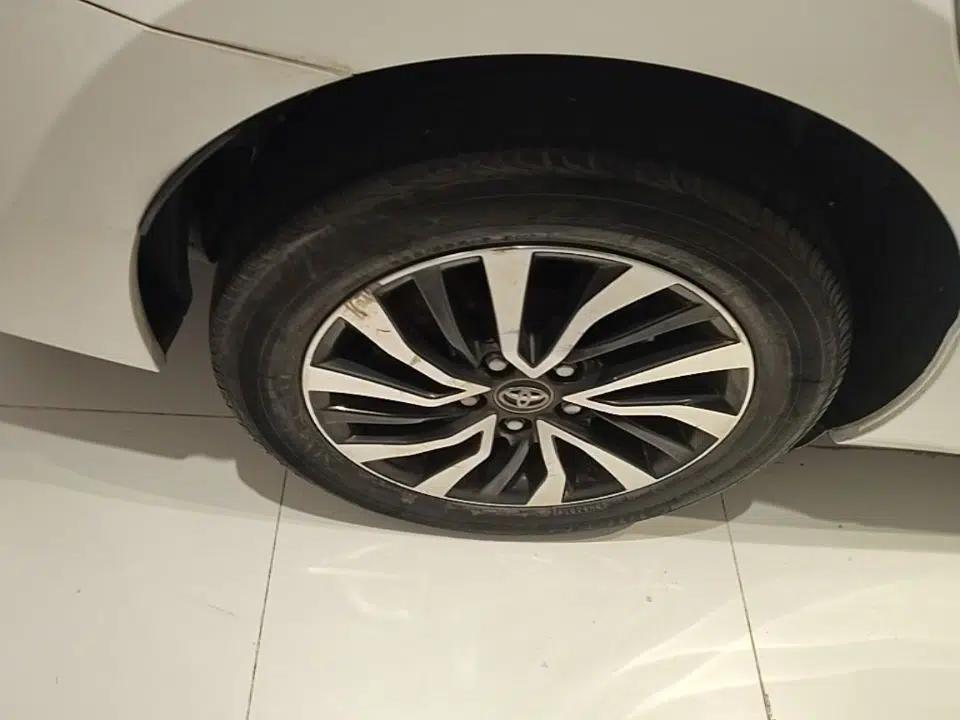 Toyota Corolla Hybrid E+ 2019 1.8L E-CVT Leading Edition — миниатюра 10