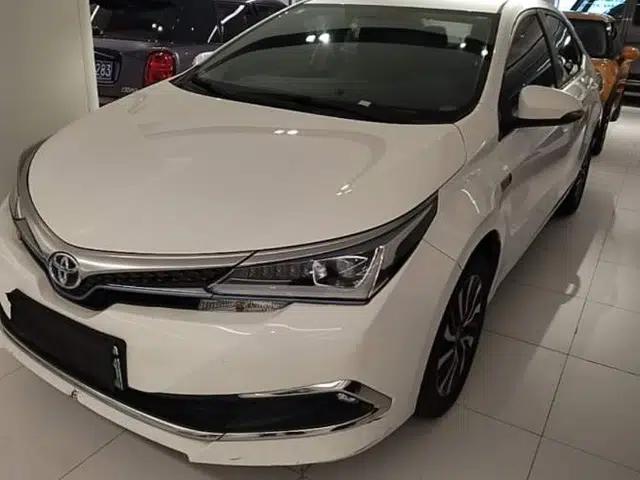 Toyota Corolla Hybrid E+ 2019 1.8L E-CVT Leading Edition
