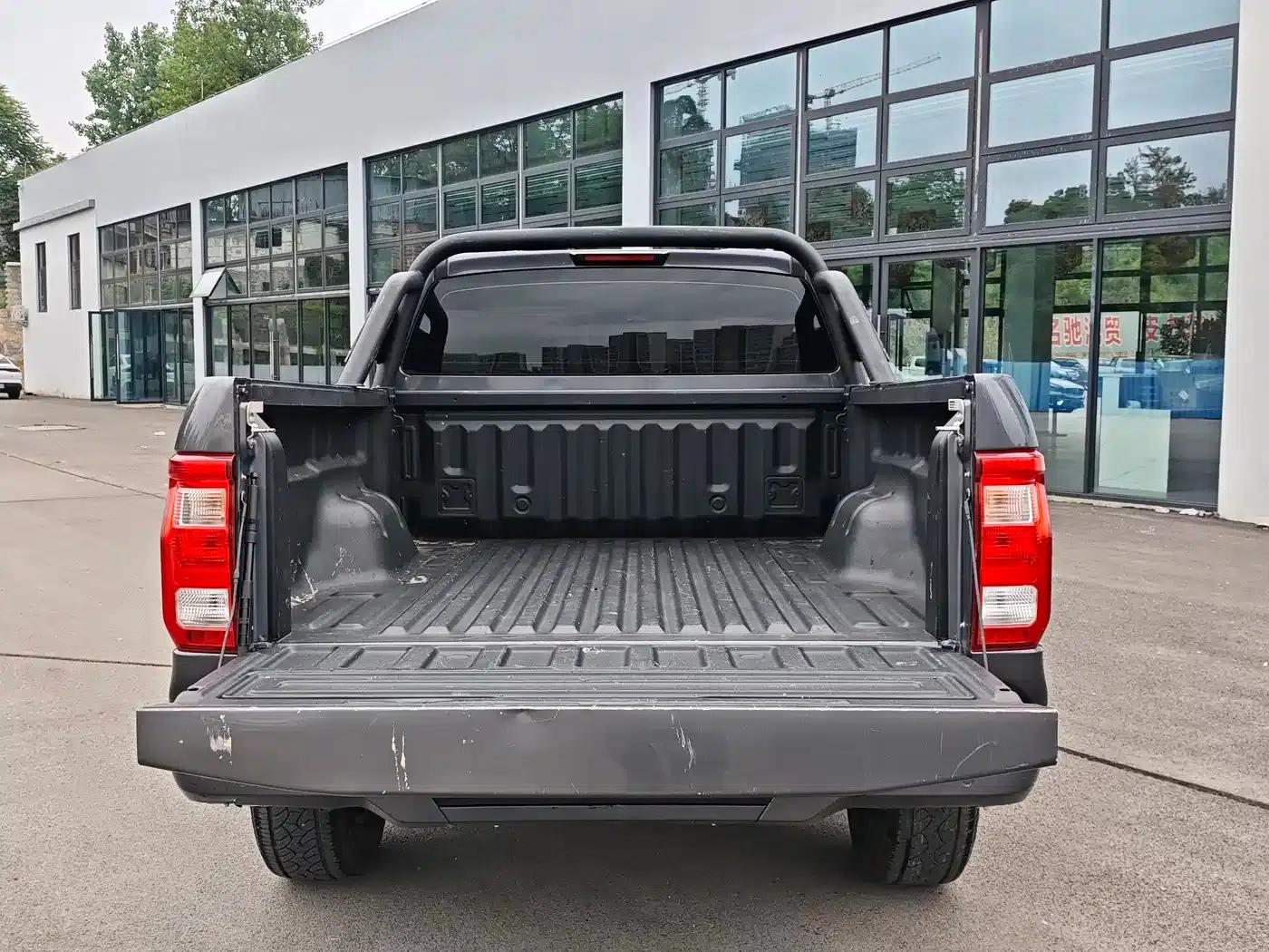 Foton Mars 2025 Mars 7 2.0T Diesel Automatic 4WD Long Box Launch Edition — миниатюра 8