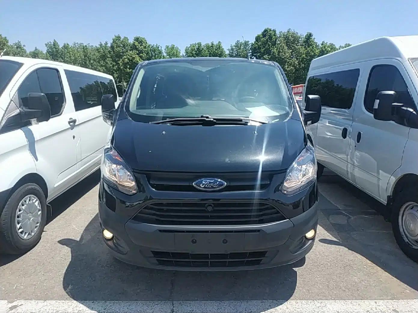 Ford Transit 2019 2.0T Diesel Multi-Purpose Commercial Vehicle Short Wheelbase Low Roof 6-Seater China VI Standard — миниатюра 2