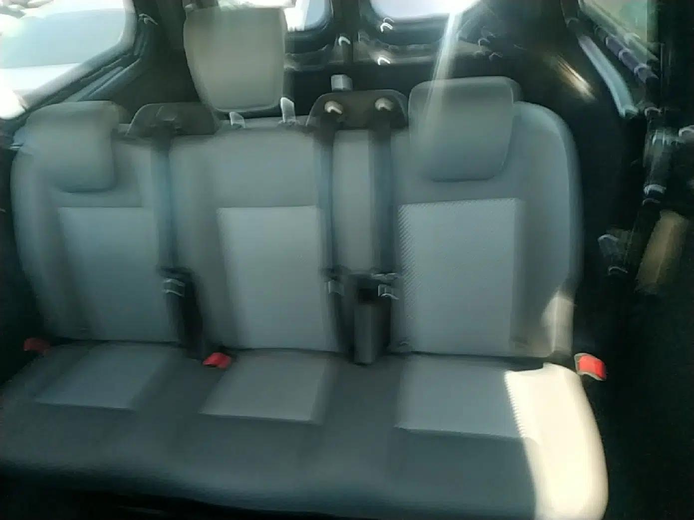 Ford Transit 2019 2.0T Diesel Multi-Purpose Commercial Vehicle Short Wheelbase Low Roof 6-Seater China VI Standard — миниатюра 20