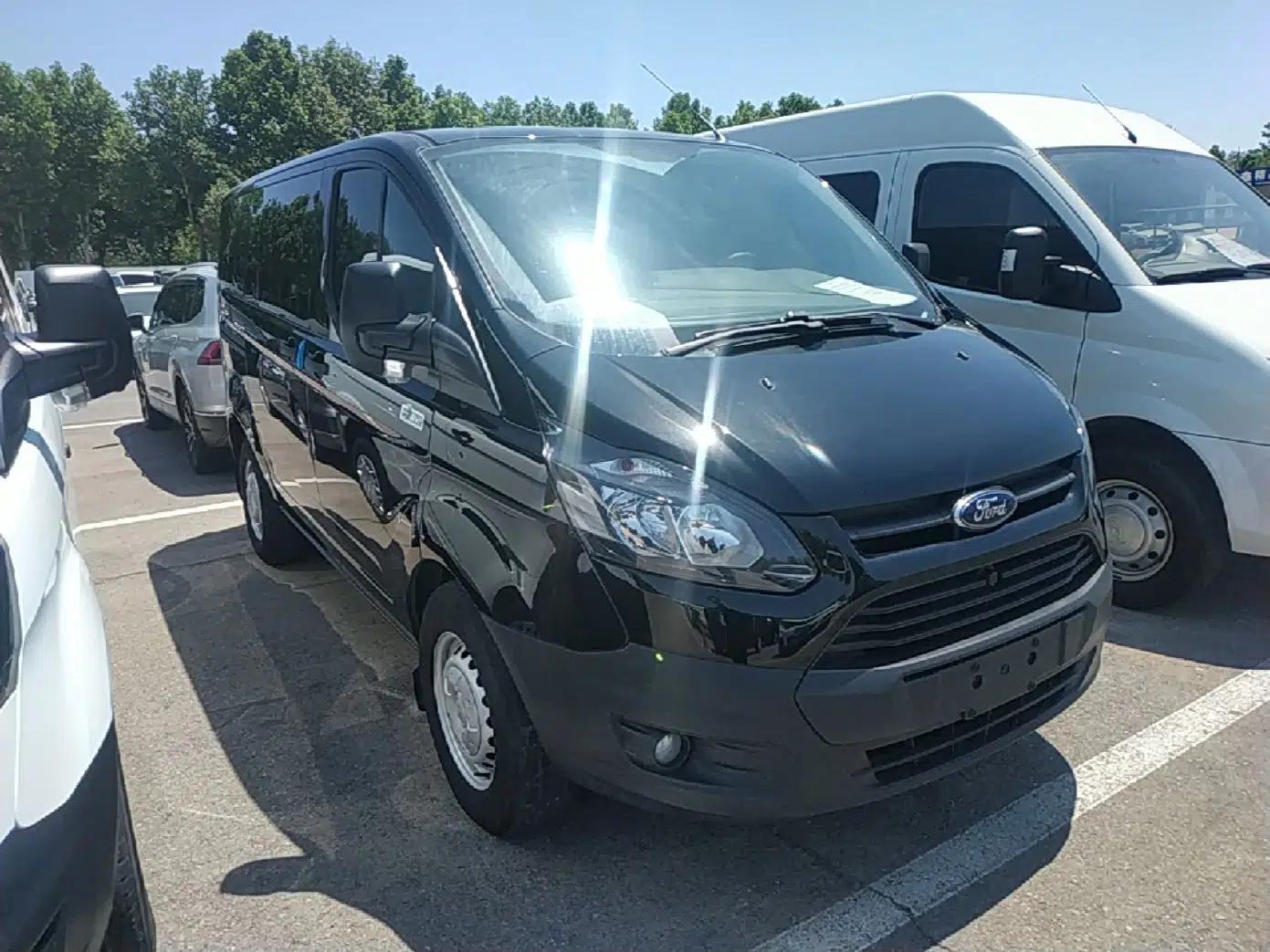 Ford Transit 2019 2.0T Diesel Multi-Purpose Commercial Vehicle Short Wheelbase Low Roof 6-Seater China VI Standard — миниатюра 3