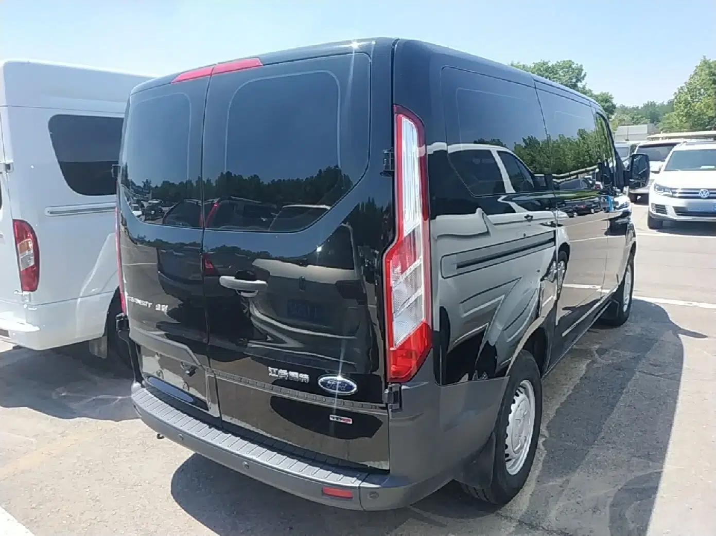 Ford Transit 2019 2.0T Diesel Multi-Purpose Commercial Vehicle Short Wheelbase Low Roof 6-Seater China VI Standard — миниатюра 6