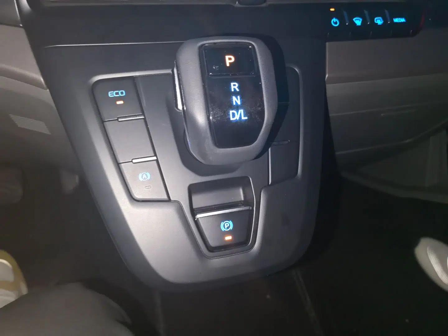 Ford Transit  — миниатюра 15