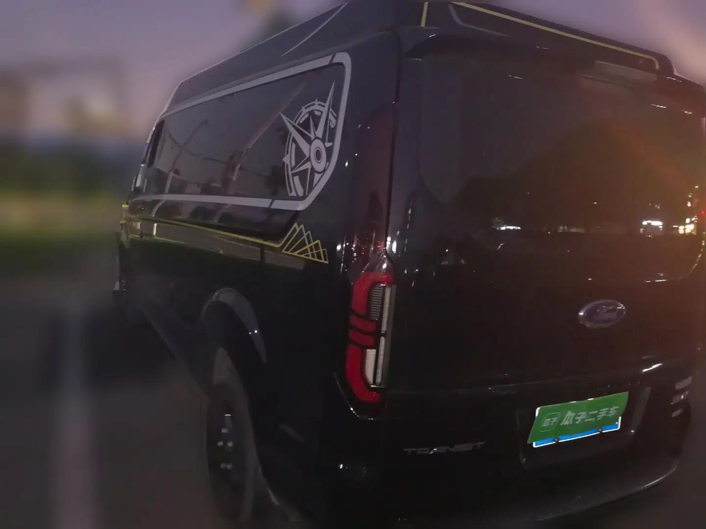 Ford Transit  — миниатюра 4
