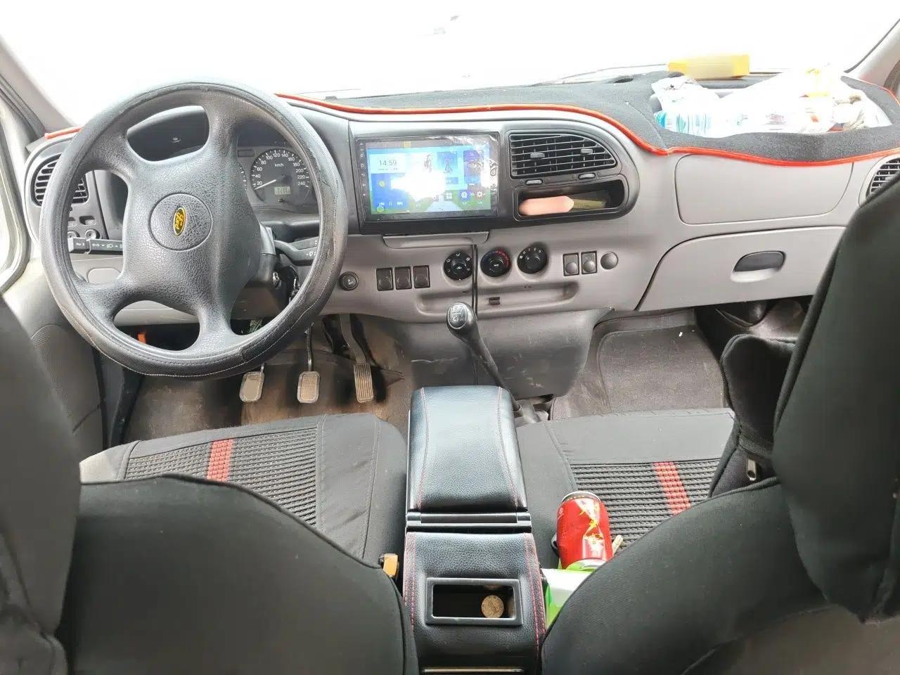 Ford Classic Transit 2015 2.8T Diesel Multi-Function Vehicle Short Wheelbase 6-Seater Mid-Roof Edition JX493ZLQ4 — миниатюра 10
