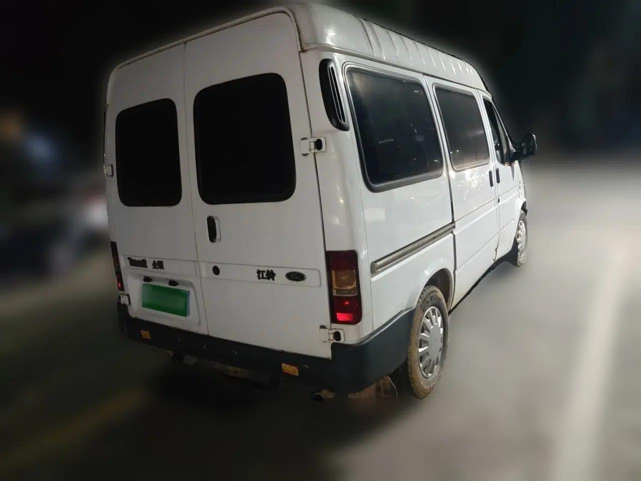 Ford Classic Transit  — миниатюра 6