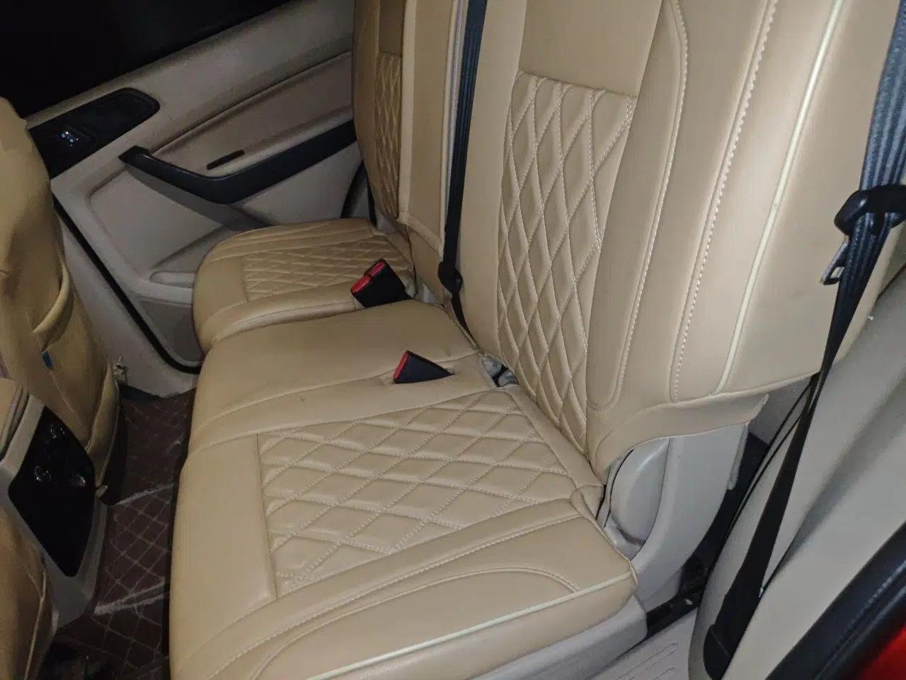 Ford Everest 2017 2.0T Gasoline Automatic 4x4 Elite Edition 5 Seats — миниатюра 18