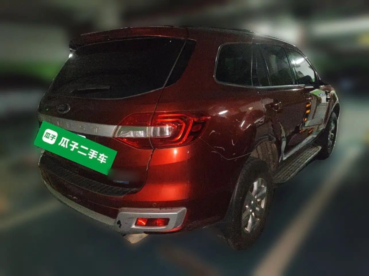 Ford Everest 2017 2.0T Gasoline Automatic 4x4 Elite Edition 5 Seats — миниатюра 6
