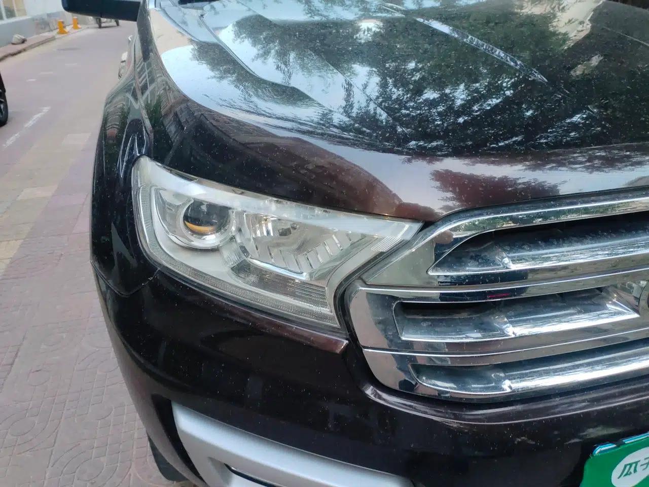 Ford Everest 2016 2.0T Gasoline Automatic 4x4 Flagship Edition — миниатюра 7