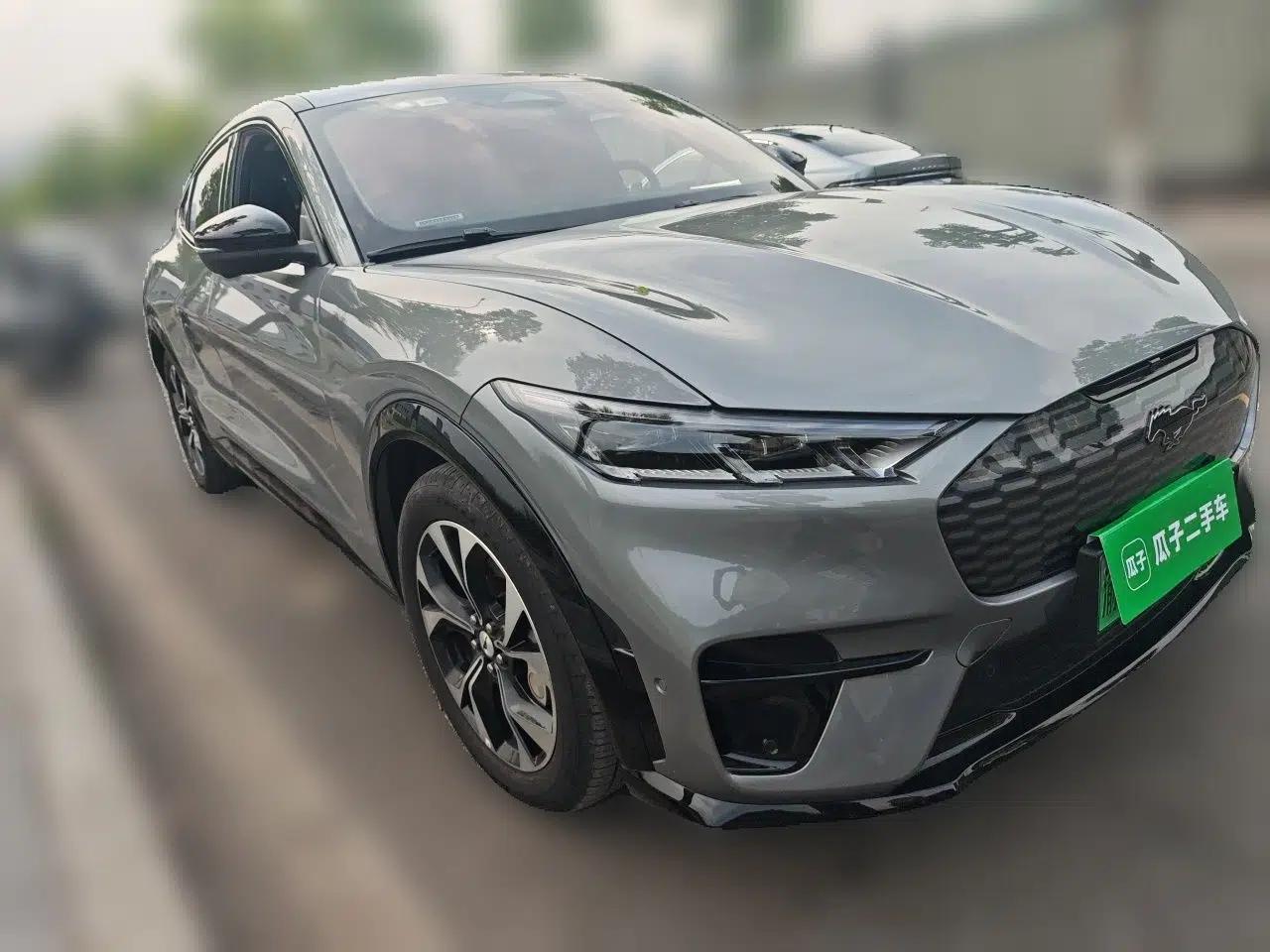 Ford Mustang Mach-E 2021 AION Y Plus Rear-Drive Luxury Edition (Long Range) — миниатюра 3