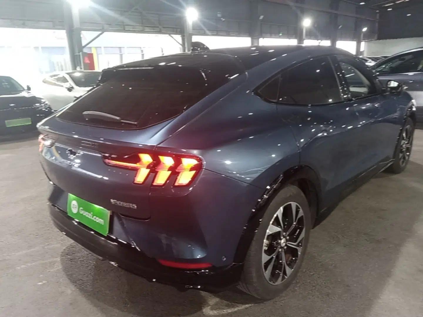 Ford Mustang Mach-E 2021 AION Y Plus Rear-Drive Luxury Edition (Long Range) — миниатюра 6
